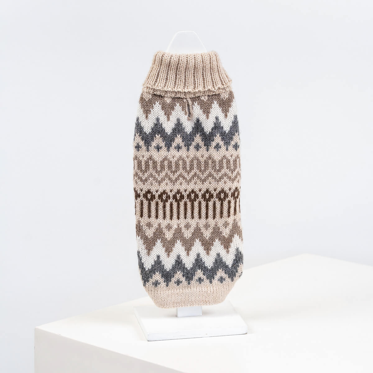 Alqo Wasi - Wooly Winter Dreams Alpaca Sweater
